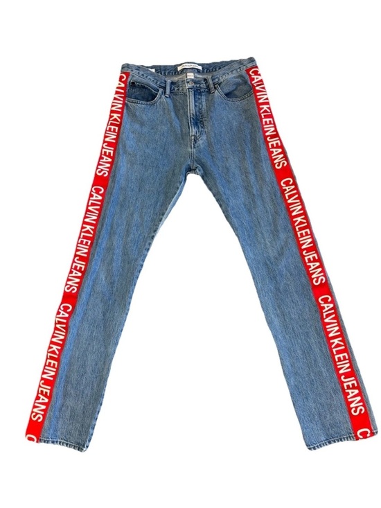 Calvin Klein Denim - Women’s Vintage RARE Y2K Calvin Klein Denim with Red Tape Logo. Size 32x32.